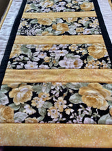Load image into Gallery viewer, Yellow Roses Table Runner
